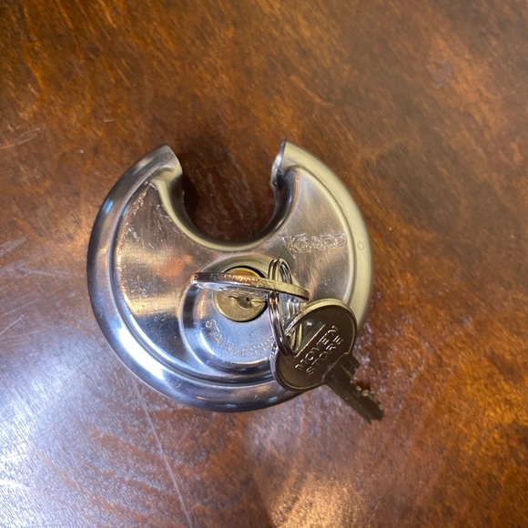 Storage 🔐 Disc 🔐 Lock - Picture 3 of 3